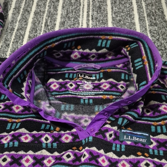 L.L.Bean Sweater Fleece Pullover - Picture 4 of 8